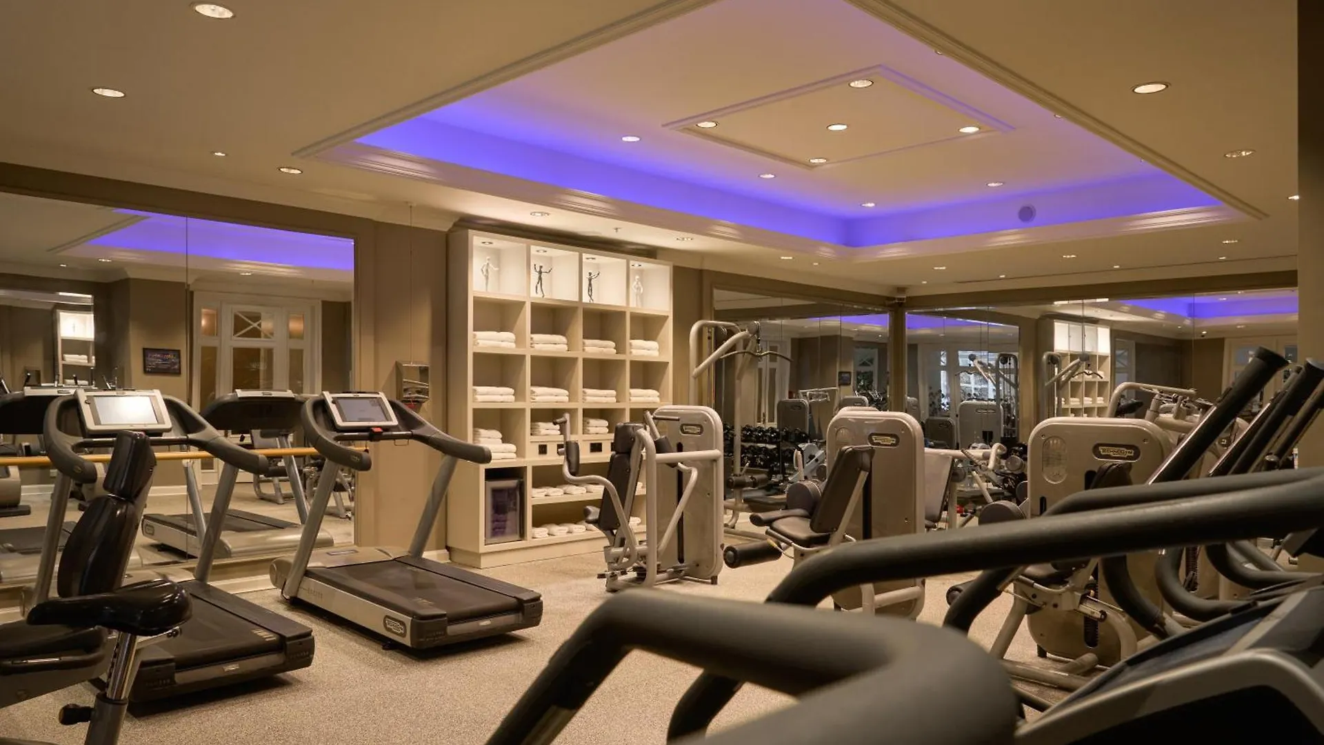 Intercontinental Dublin By Ihg Hotel 5*,  Ireland